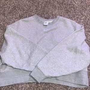 Nike cropped sweatshirt